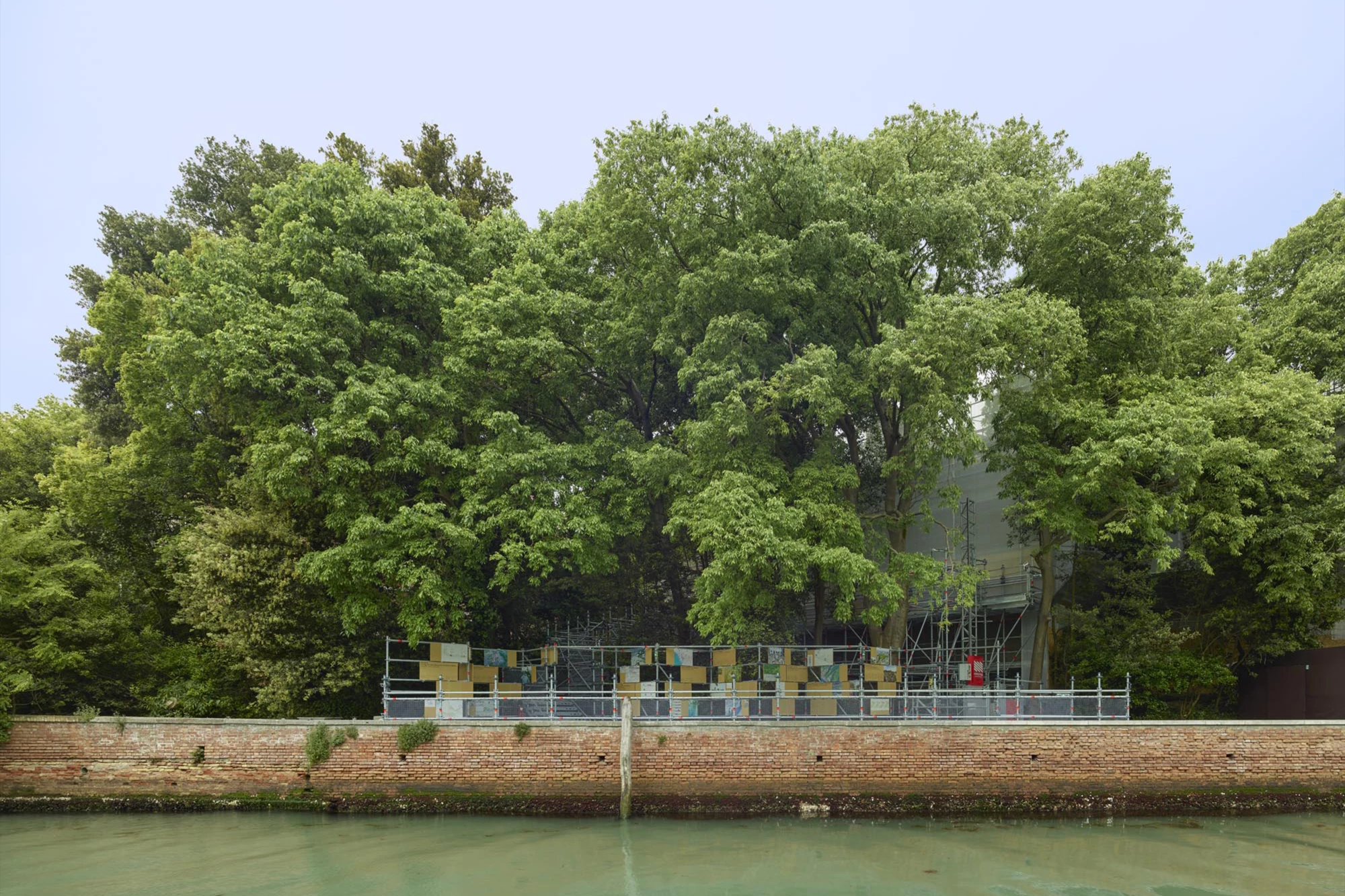 Léo Grunstein - Vivre avec Living with | Signage, La Biennale di Venezia — French Pavilion of 19th International Architecture Exhibition, Poster, Signage, Publication, Branding, 2025